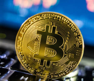 Найближчим часом криптовалюта біткоїн може сягнути $70 000