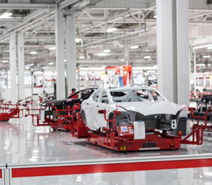 Рекорд производства в 2020 году: Илон Маск попросил сотрудников Tesla активизироваться