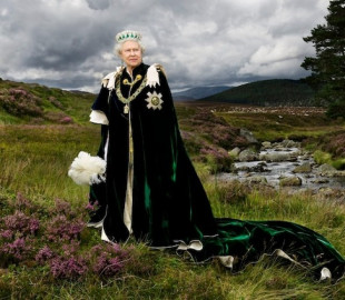 Королева Єлизавета II померла у віці 96 років у Балморалі