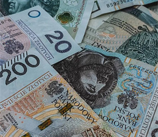 У Польщі зняття готівки через BLIK стало платним