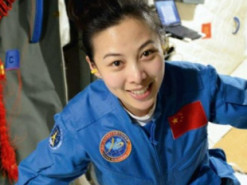 Китайська астронавтка зняла Землю з основного модуля «Тяньхе»