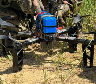 Українські розробники інтегрували протитанковий гранатомет Bullspike-AT на FPV-дрон Королева Шершнів