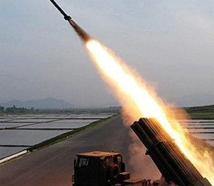 Росіяни отримали від Північної Кореї артсистему з таємничими касетними ракетами