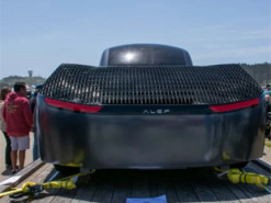 Літаючий автомобіль вже їде до дилерських центрів США