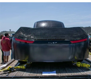 Літаючий автомобіль вже їде до дилерських центрів США