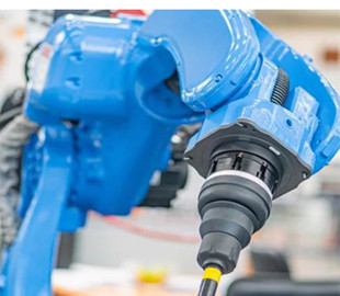 Автоматизація процесів. Роботи навчилися брати скло і блискучі предмети без датчиків глибини