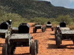 Працює у групах. У США представили мініробота FireAnt, здатного діяти роєм і знищувати танки