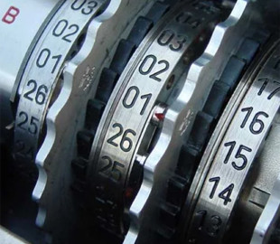 Надійніша за Енігму: у чеських архівах знайшли інструкції до надсекретної шифрувальної машини