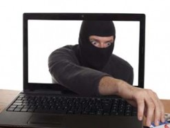 Залишився без відпочинку: інтернет-шахраї «кинули» на гроші чоловіка