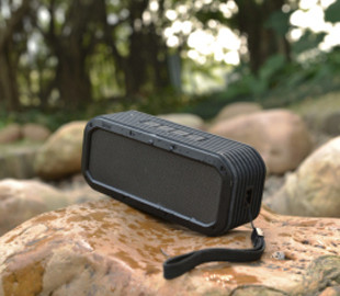 Як зберегти колонку в хорошому стані під час використання на природі: поради