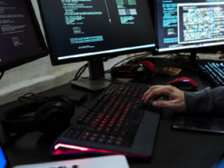 Франція на 70% збільшила запланований набір кіберфахівців в армію