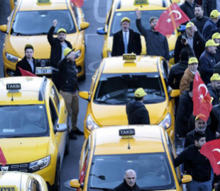 Заборона Uber у Стамбулі викликала бум нелегальних таксі