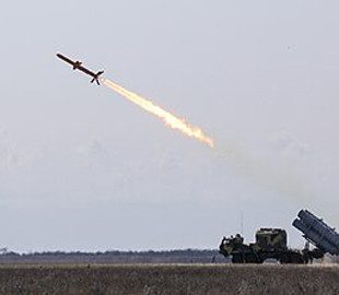 Виготовляє РЕБ: ракета "Нептун" зруйнувала головний цех "Електродеталі" в РФ — супутникові знімки