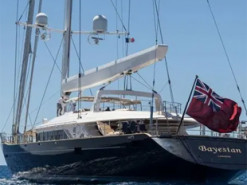 На затонулій яхті Майка Лінча були водонепроникні сейфи з секретними даними розвідок