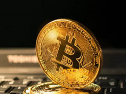 Налоговая Латвии впервые конфисковала биткоины по требованию суда