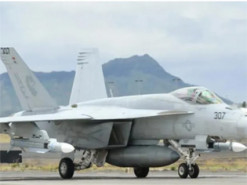 ВМС США приймають на озброєння «наддалекобійну» ракету AIM-174B