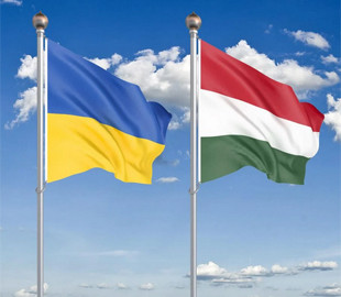 Допомога біженцям в Угорщині: корисні контакти для українців