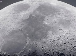 Американець зробив 50 тисяч знімків Місяця і поєднав їх в одну фотографію