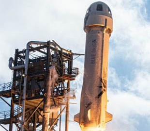 Компанія-конкурент SpaceX здійснила успішний запуск пасажирської ракети