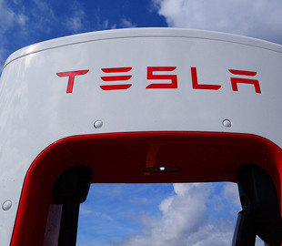 Регулятор обсудил с Tesla замену камер на электромобилях без объявления отзыва