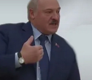 "А я сейчас вам покажу": как странная речь Лукашенко разлетелась на мемы