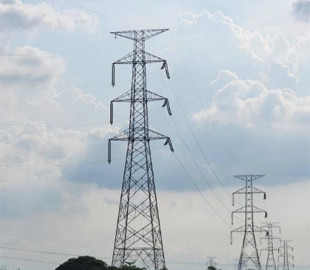 На Філіппінах через сильну спеку призупинили роботу електростанцій, є ризик блекаутів