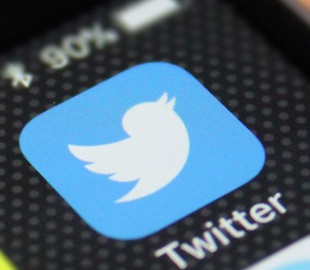 Фейки о коронавирусе: Twitter начнет бороться со спорными записями