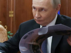 Путін не користується інтернетом і не має смартфона: FT описало провал Росії у галузі ШІ