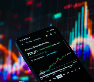 Світові ринки технологій переживають найбільше падіння за сім місяців