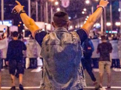 “Влада дуже помилилася, вимкнувши інтернет” - головред NEXTA, найбільшого протестного телеграм-каналу Білорусі