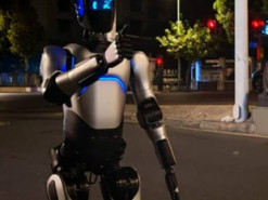 Китайський робот встановив світовий рекорд, пройшовши 106 км між містами