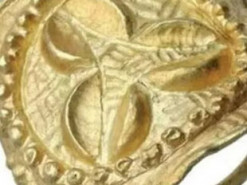 Перстень, який пролежав у шафі майже 30 років, виявився рідкісним артефактом