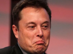 Илон Маск потерял миллиарды долларов из-за аварии Tesla