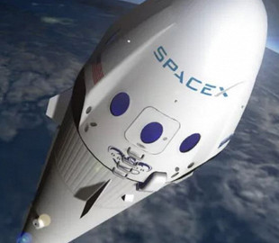 Космический корабль SpaceX Crew Dragon отстыковался от МКС и возвращается на Землю