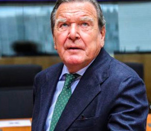 Немецкие социал-демократы не смогли выгнать Шредера из партии