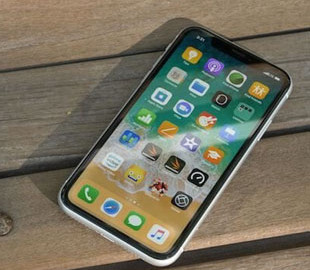 Apple начнет уменьшать диагональ дисплея iPhone
