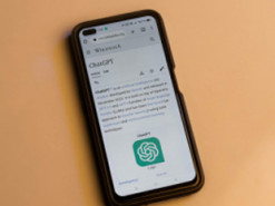 Експеримент із ChatGPT у "Вікіпедії" завершився провалом