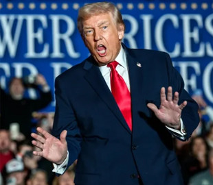 "Велика афера": Дональд Трамп збрехав, що в Китаї немає вітряних електростанцій