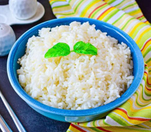 Медики розповіли, чим небезпечний варений рис