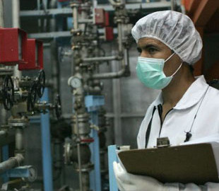 Супутники зафіксували роботи на розбомблених ядерних об'єктах Ірану