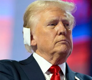 Шукав інформацію про спробу вбити Фіцо. У ФБР розповіли, як Томас Крукс готувався до замаху на Трампа