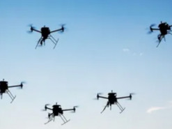 Польща хоче побудувати власну "стіну дронів" для протидії російській загрозі – Bloomberg