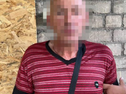 У Запоріжжі посеред вулиці напали на переселенку