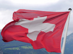 У Швейцарії банки почали закривати рахунки росіян
