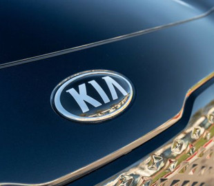 Електричний кросовер Kia EV9 готують до виходу в світ