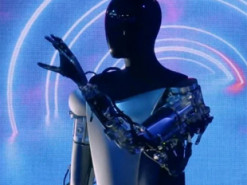 Маск планує відправити гуманоїдних роботів Optimus на Марс: що відомо