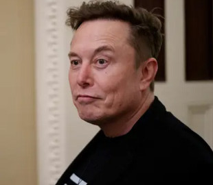 В обмін на мовчання: Ілон Маск пропонував шалену суму письменниці, яка народила йому 13 дитину