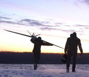 Українські військові знайшли несподіваний спосіб захистити дрони від холоду, - BI