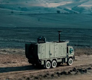 У Туреччині протестували вантажівку з лазерною зброєю для боротьби з FPV-дронами