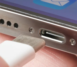 Смартфон може працювати як комп'ютер: 4 способи використання USB-C